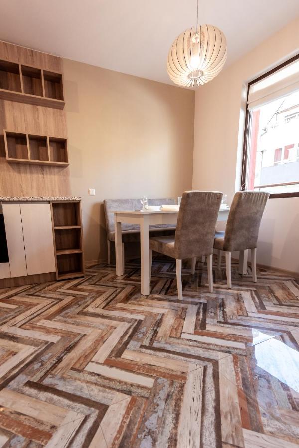 Bright 1Bdr Apartment With A Balcony โซเฟีย ภายนอก รูปภาพ