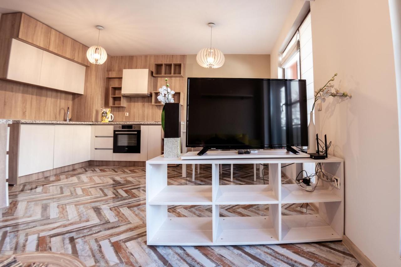 Bright 1Bdr Apartment With A Balcony โซเฟีย ภายนอก รูปภาพ