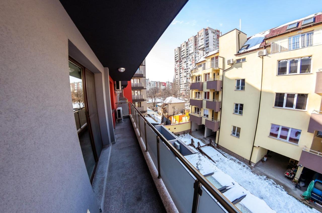 Bright 1Bdr Apartment With A Balcony โซเฟีย ภายนอก รูปภาพ
