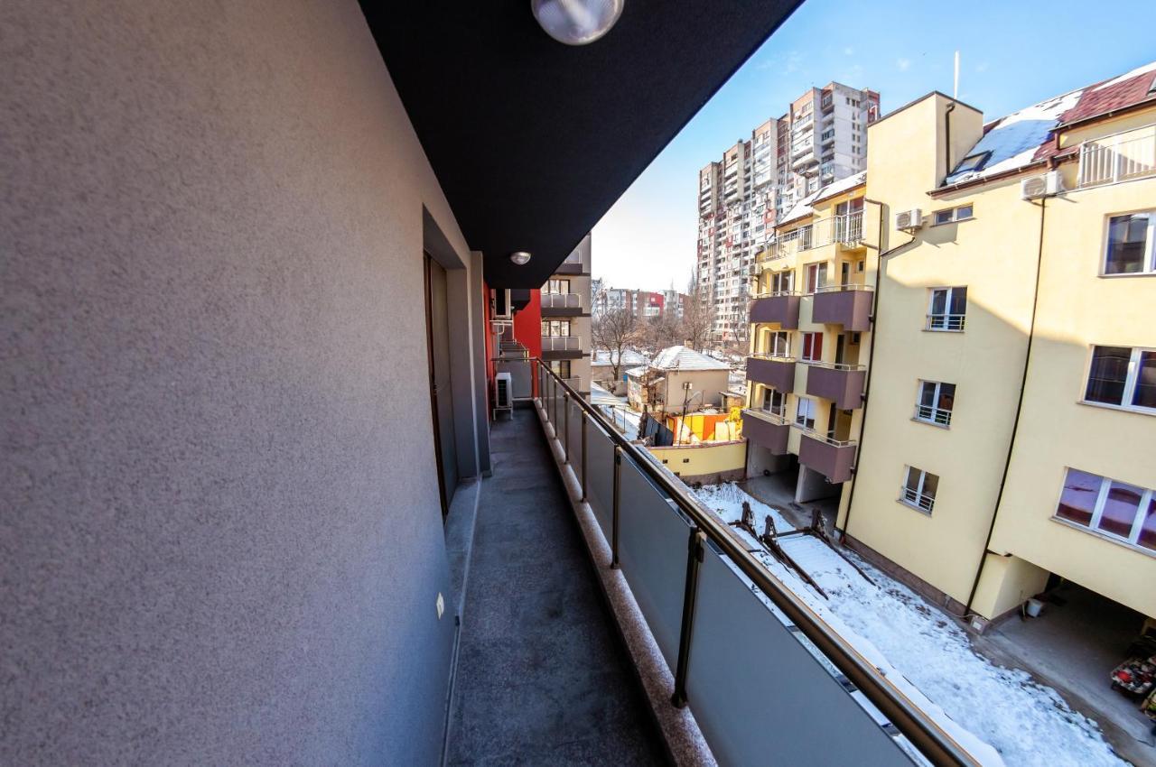 Bright 1Bdr Apartment With A Balcony โซเฟีย ภายนอก รูปภาพ