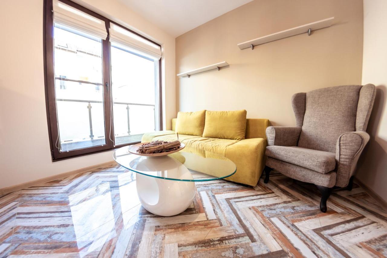 Bright 1Bdr Apartment With A Balcony โซเฟีย ภายนอก รูปภาพ